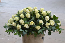 Cargar imagen en el visor de la galería, Centro funerario - Óvalo