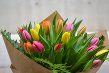 Cargar imagen en el visor de la galería, Ramo tulipanes
